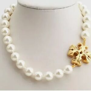 TORY BURCH ROXANNE PEARL NECKLACE NWOT